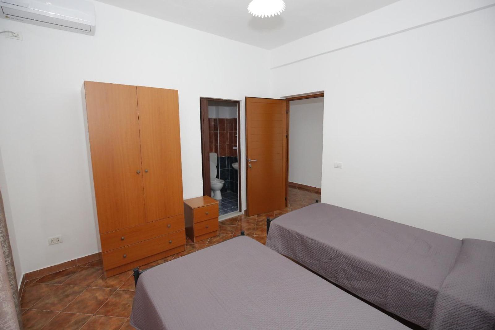 Hotelgodini Golem  Esterno foto
