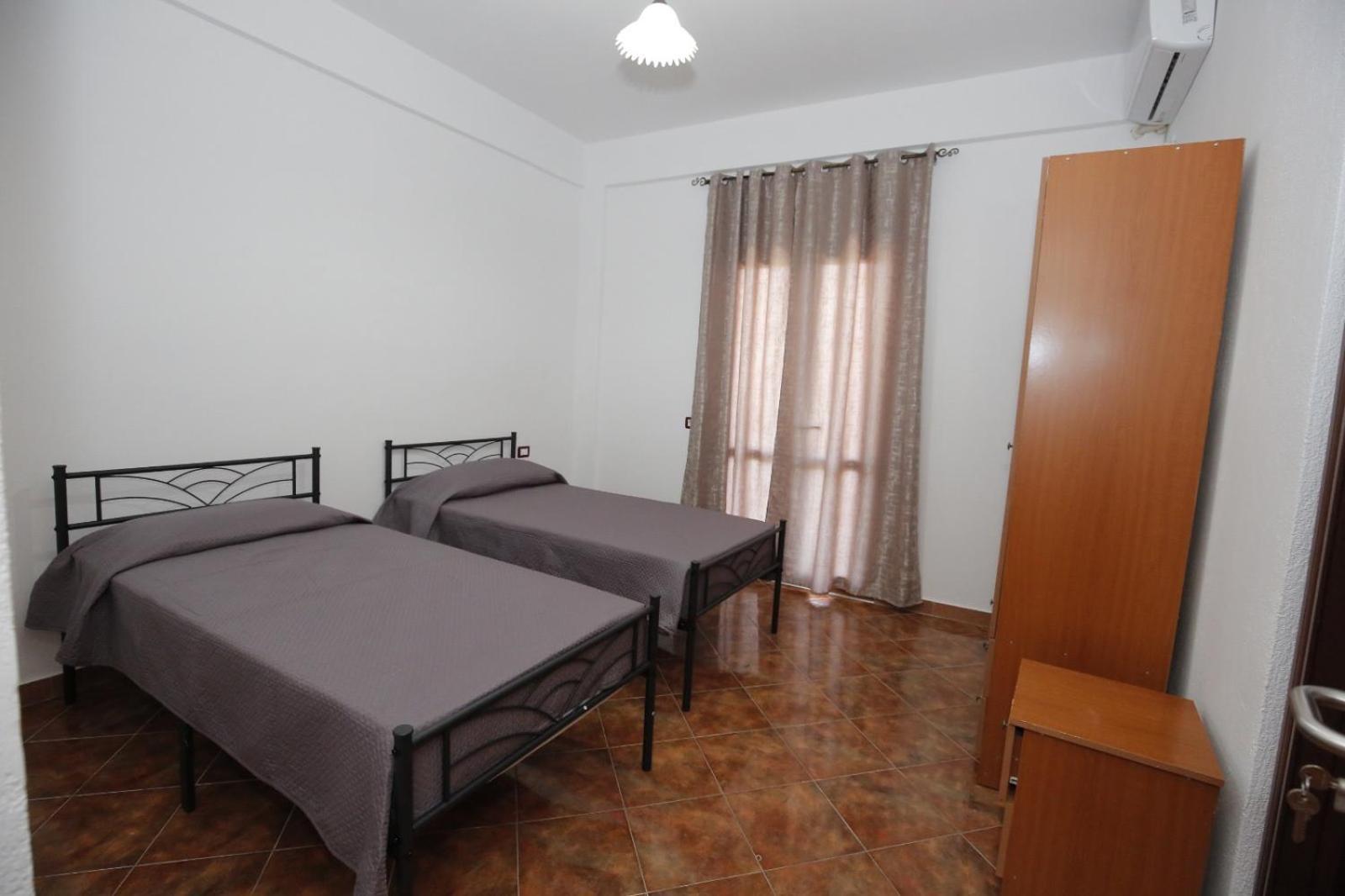 Hotelgodini Golem  Esterno foto